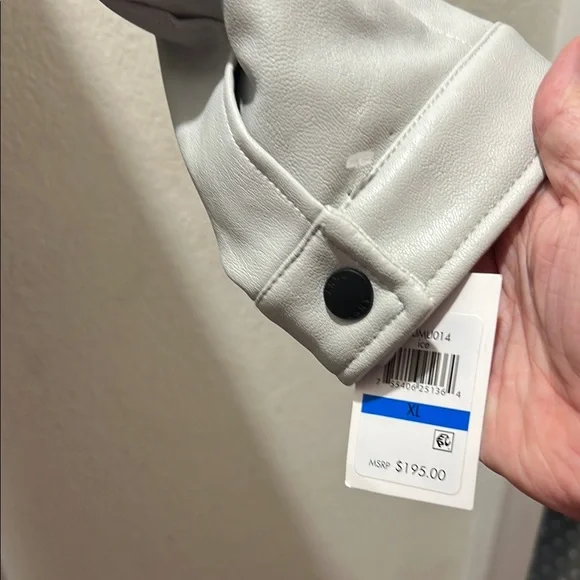 DKNY Men's Light Gray Quilted Jacket